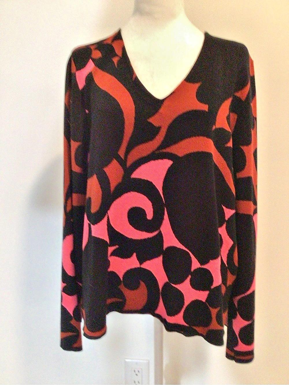 Ann Taylor Abstract Long Sleeve Tunic Black & Pink XXL